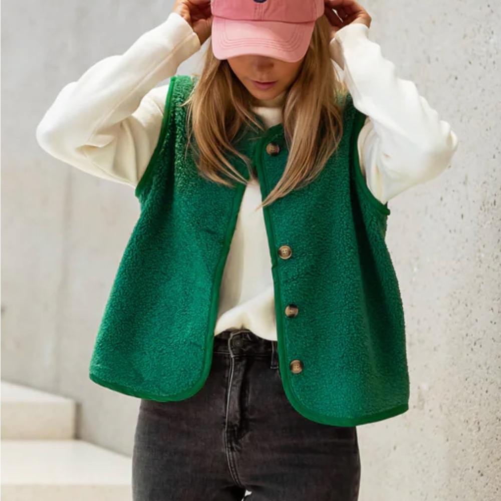 Green fleece vest